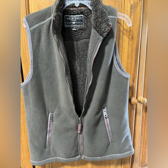 True Grit Other - True Grit bonded fleece Sherpa vest